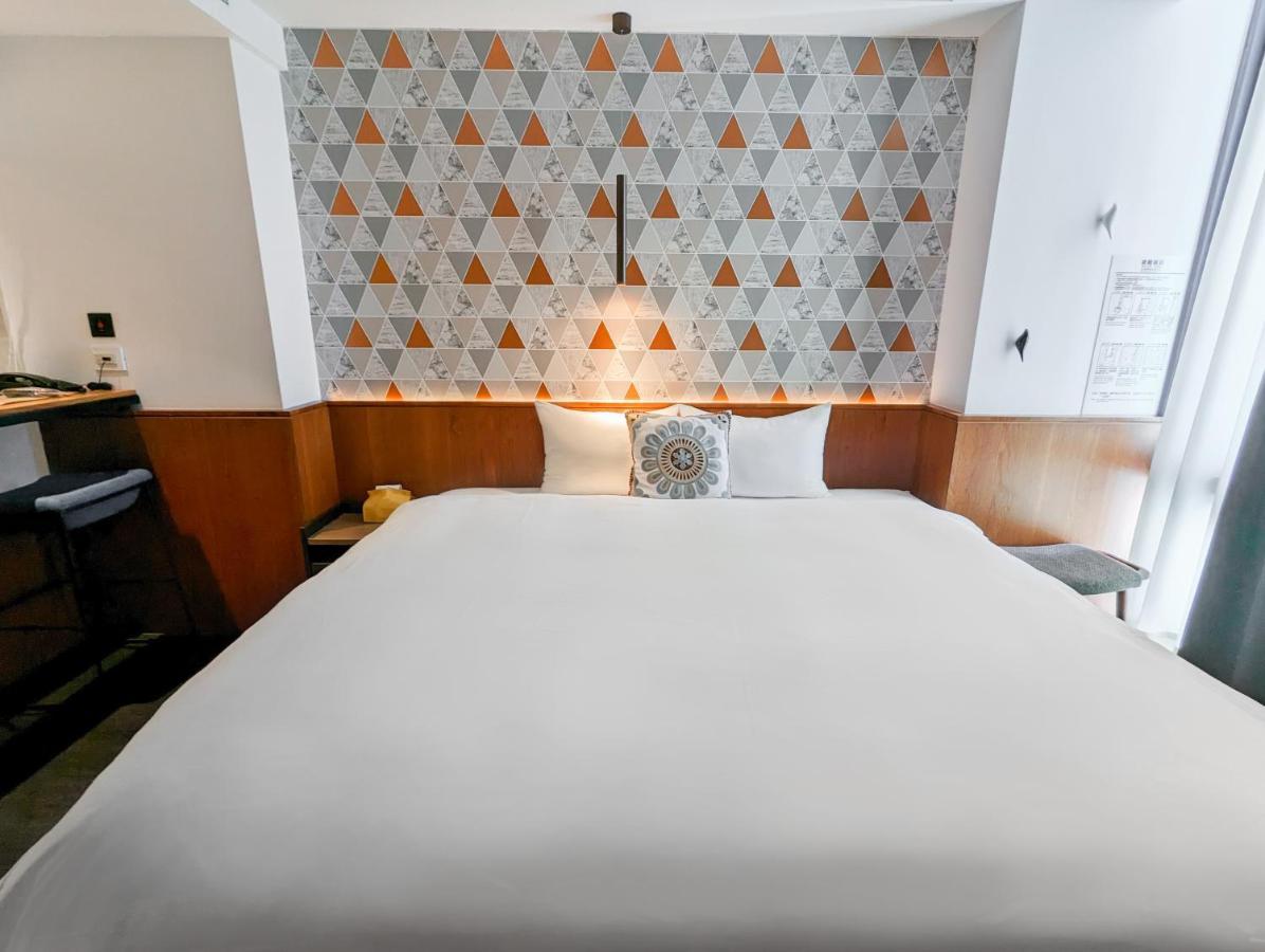 Check Inn Taichung Zhongshan Εξωτερικό φωτογραφία