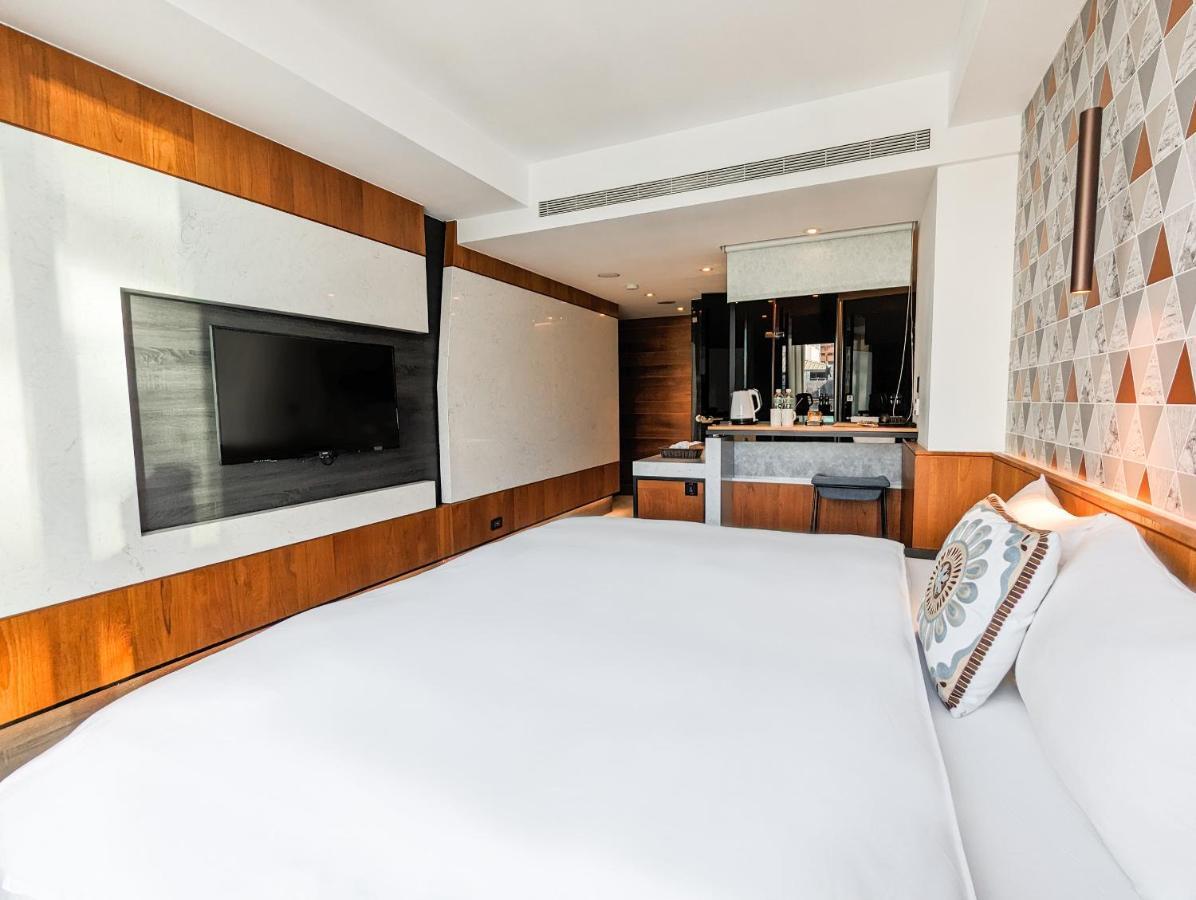 Check Inn Taichung Zhongshan Εξωτερικό φωτογραφία