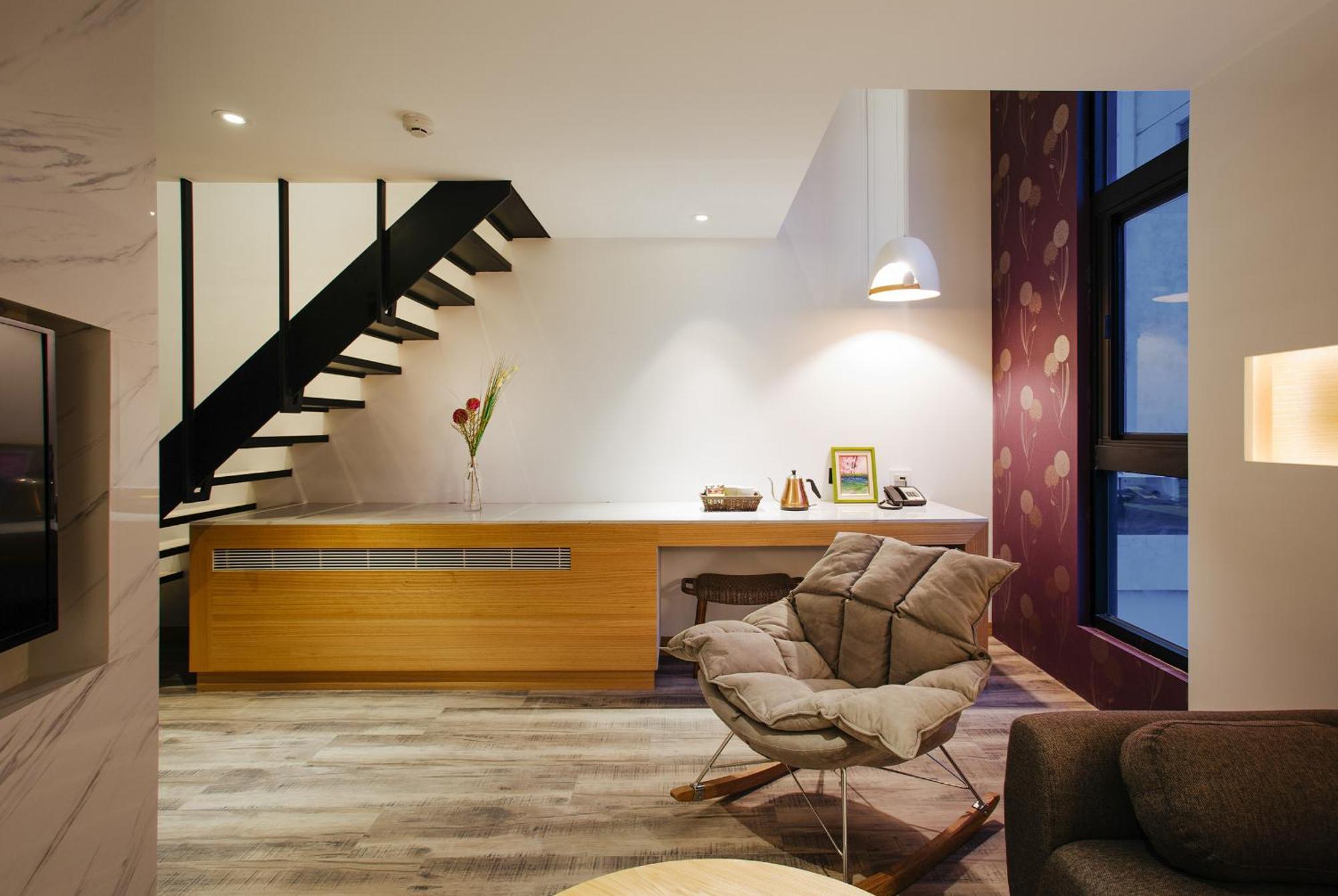 Check Inn Taichung Zhongshan Εξωτερικό φωτογραφία